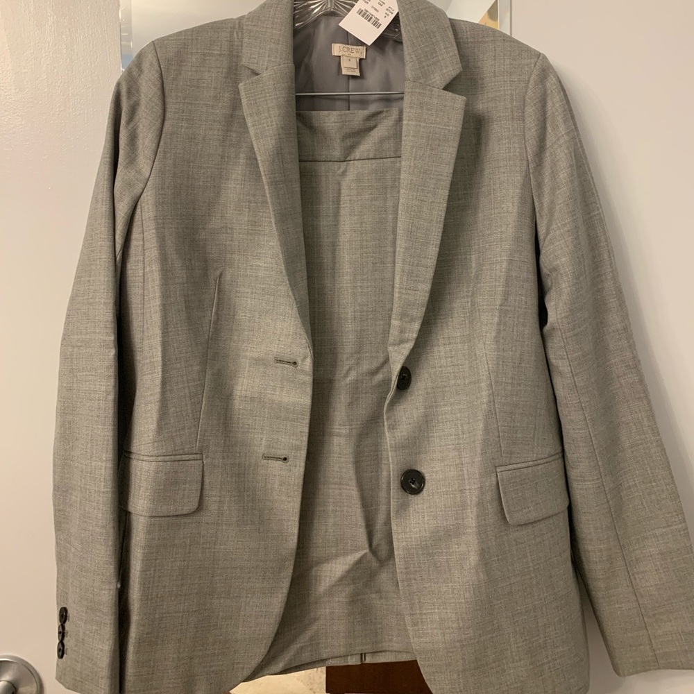NWT JCrew Factory gray suit (6 blazer, 8 skirt)